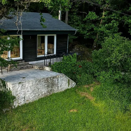 The View - Wellness Forest Jaktstuga Stoumont